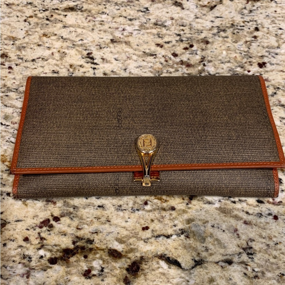 Women’s Fendi Wallet